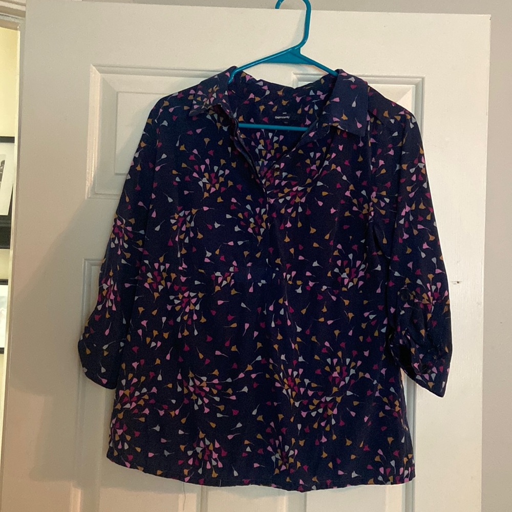 Maternity Lot! 4 shirts and 1 pair of jeans!